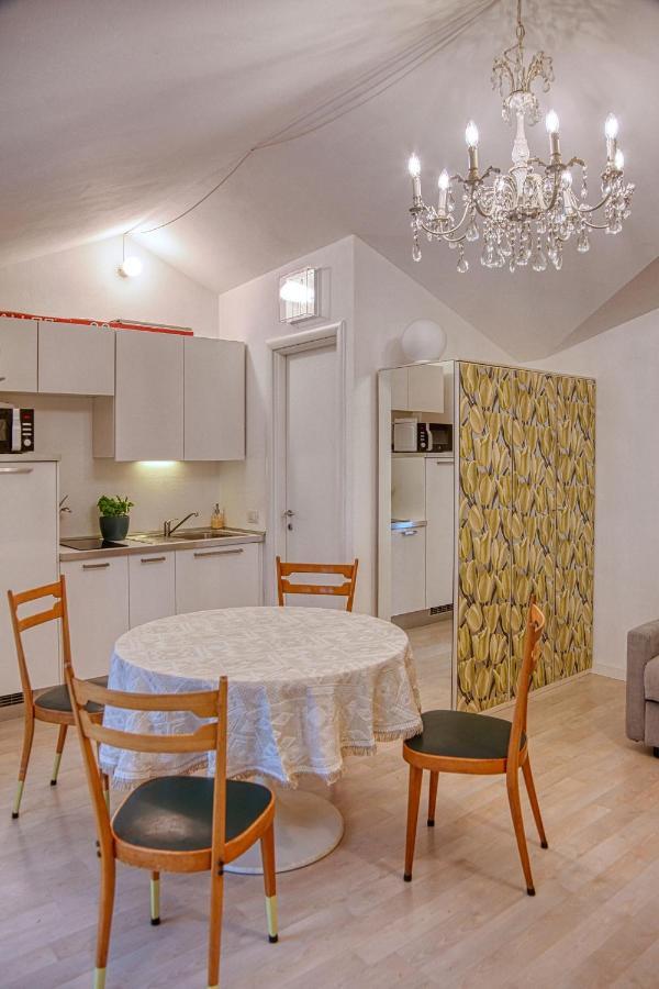 Il Conventino Di Castello Appartement Lecco Buitenkant foto