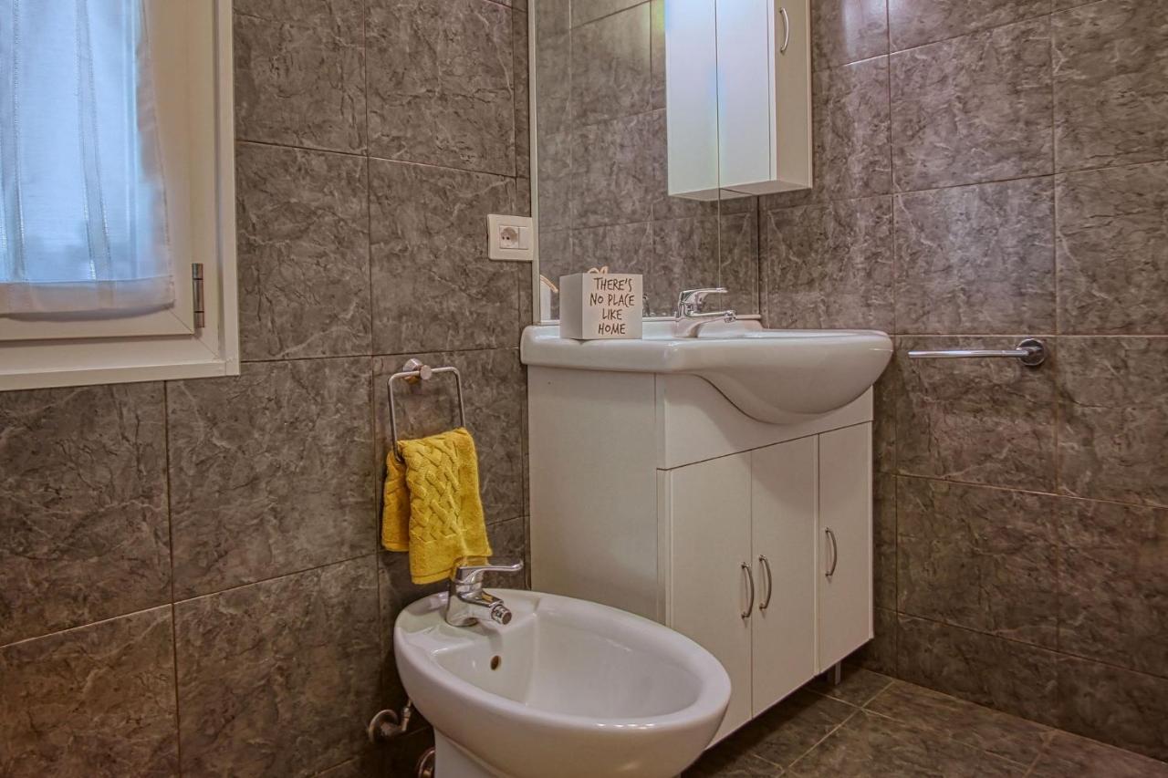 Il Conventino Di Castello Appartement Lecco Buitenkant foto